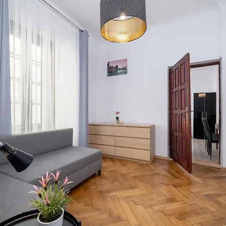 Апартаменты Spacious, 2 Bedrooms Cracow Centre By Renters Краков