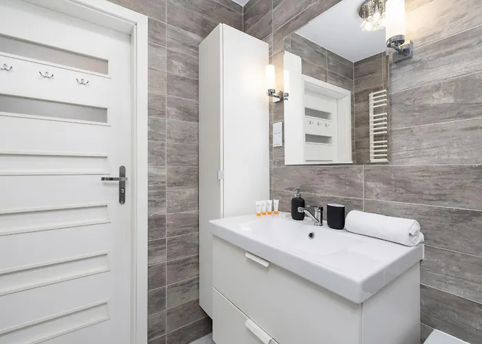 Apartament Spacious, 2 Bedrooms Cracow Centre By Renters *