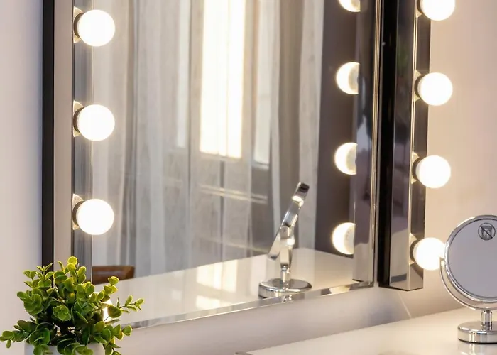 Spacious, 2 Bedrooms Cracow Centre By Renters * Kraków