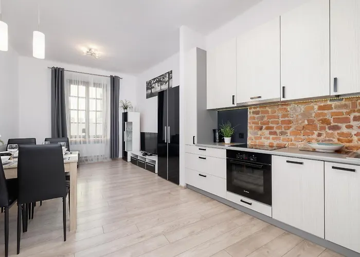 Spacious, 2 Bedrooms Cracow Centre By Renters Apartament Kraków