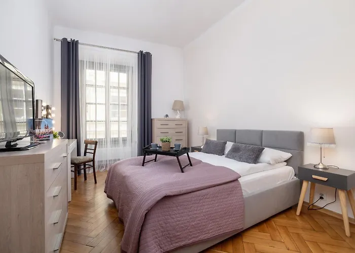 Spacious, 2 Bedrooms Cracow Centre By Renters Kraków