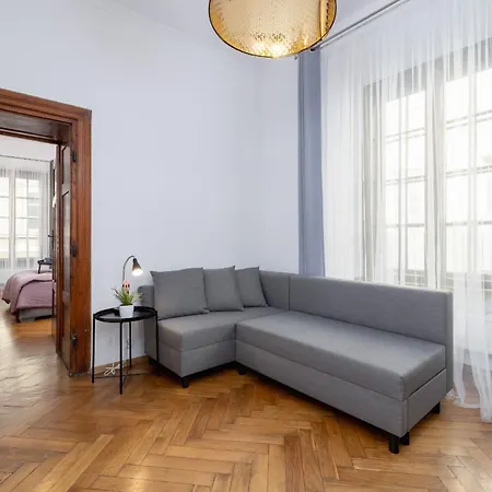 Spacious, 2 Bedrooms Cracow Centre By Renters Appartement Krakau